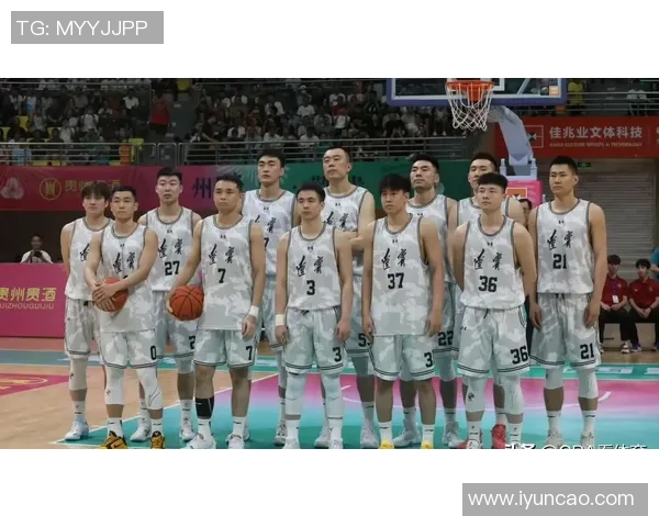 全运会男篮成年组小组赛精彩对决新疆队迎战辽宁队争夺晋级机会